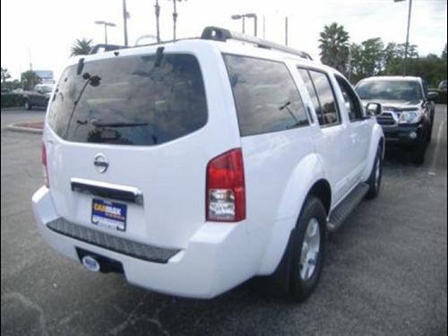 Nissan Pathfinder 2007 photo 2