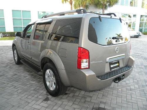 Nissan Pathfinder 2007 photo 2