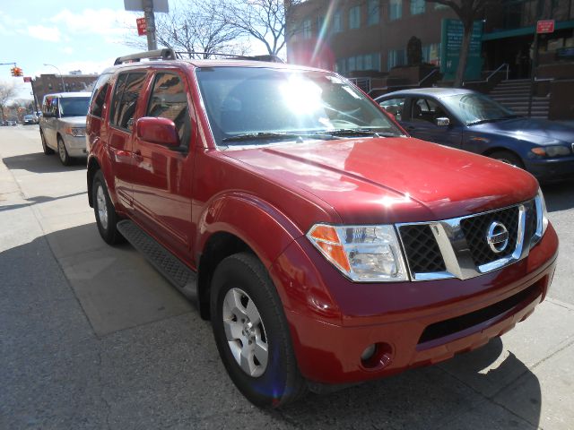 Nissan Pathfinder 2007 photo 2