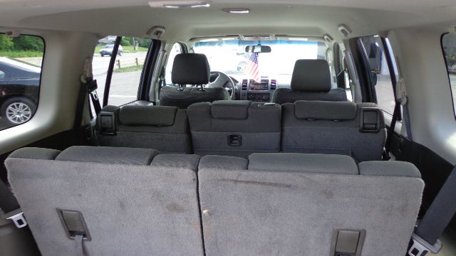 Nissan Pathfinder EX-L W/ DVD System SUV