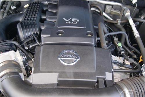 Nissan Pathfinder SE Other