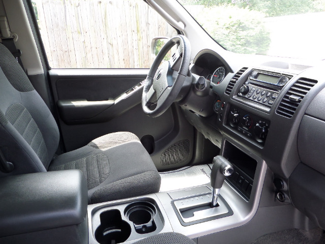 Nissan Pathfinder 2007 photo 2