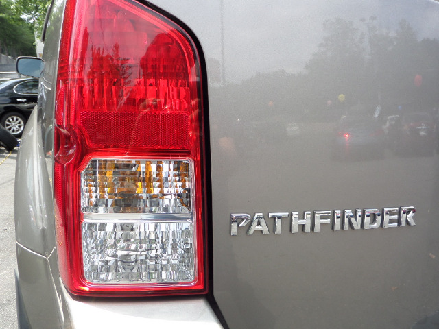 Nissan Pathfinder 2007 photo 9