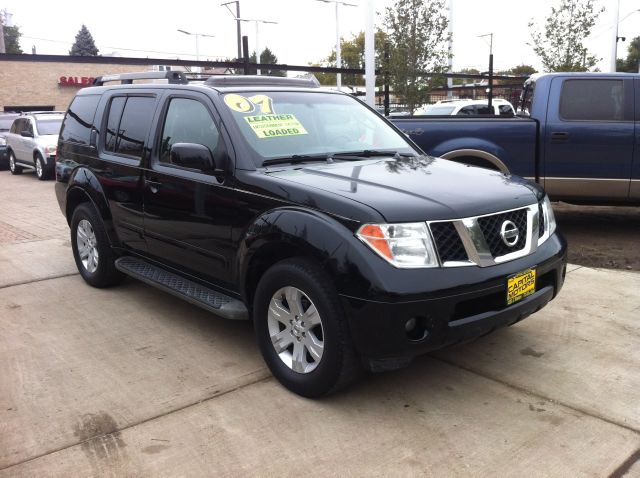 Nissan Pathfinder 2007 photo 2