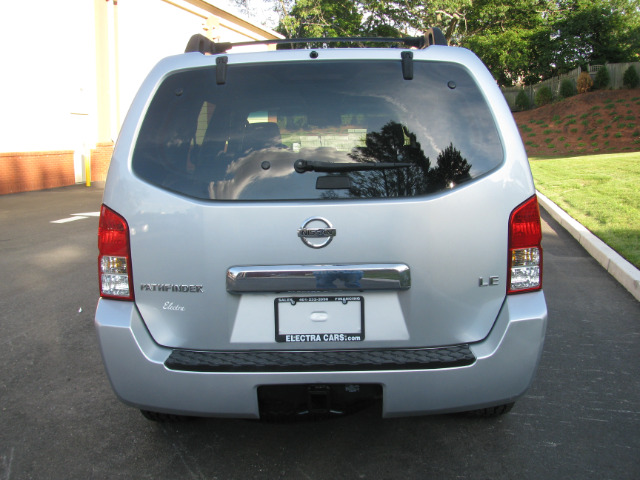 Nissan Pathfinder 2007 photo 1