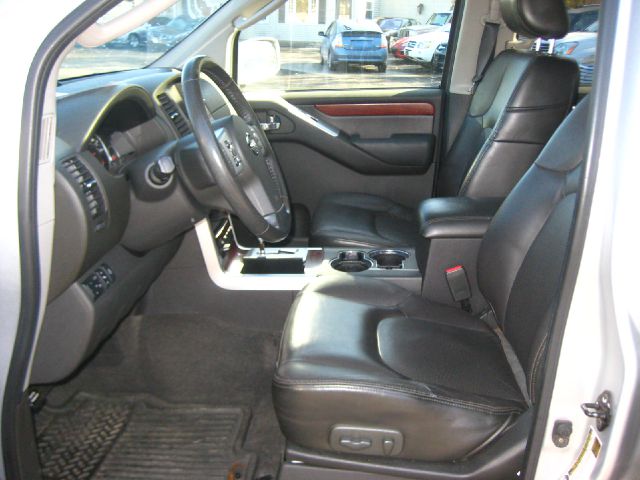 Nissan Pathfinder EX-L AWD SUV