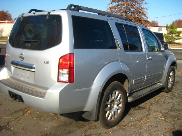 Nissan Pathfinder 2008 photo 2
