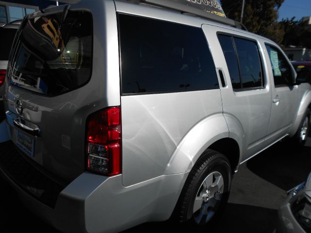 Nissan Pathfinder 2008 photo 1