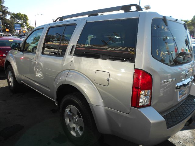 Nissan Pathfinder 2008 photo 4