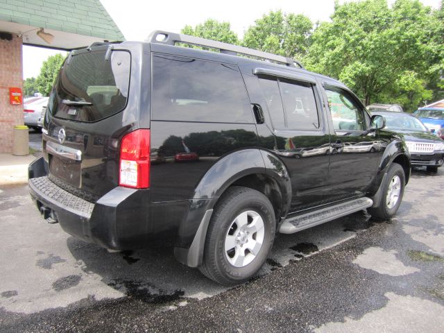Nissan Pathfinder EX-L W/ DVD System SUV
