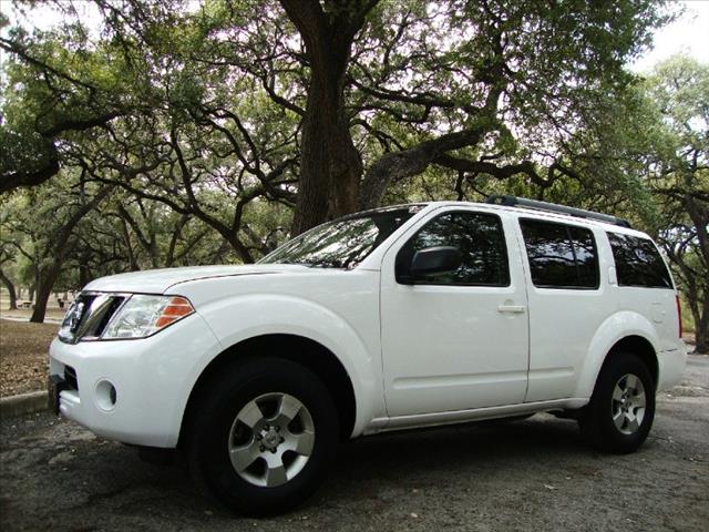 Nissan Pathfinder 2008 photo 2