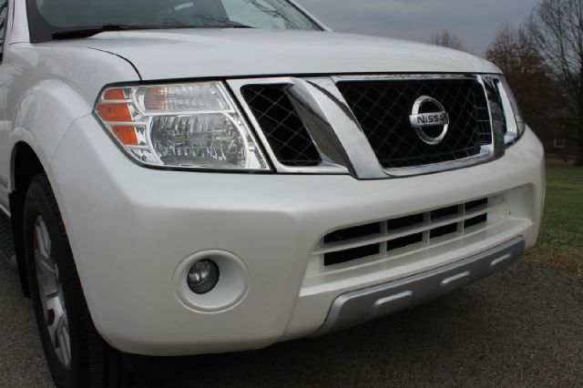 Nissan Pathfinder 2009 photo 3