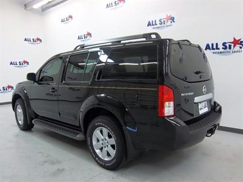 Nissan Pathfinder 2010 photo 1