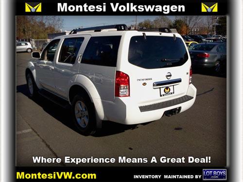 Nissan Pathfinder 2010 photo 3