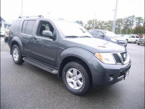 Nissan Pathfinder SE Other