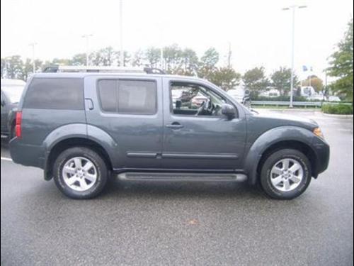 Nissan Pathfinder 2010 photo 2