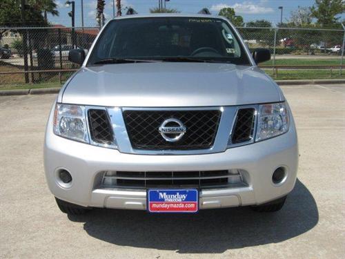 Nissan Pathfinder 2010 photo 1