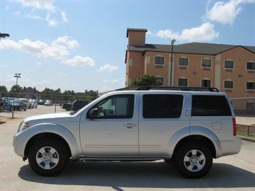 Nissan Pathfinder 2010 photo 2