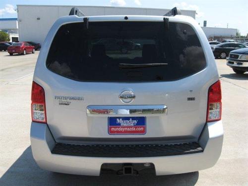 Nissan Pathfinder 2010 photo 4