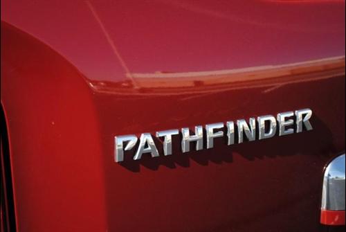 Nissan Pathfinder 2010 photo 3