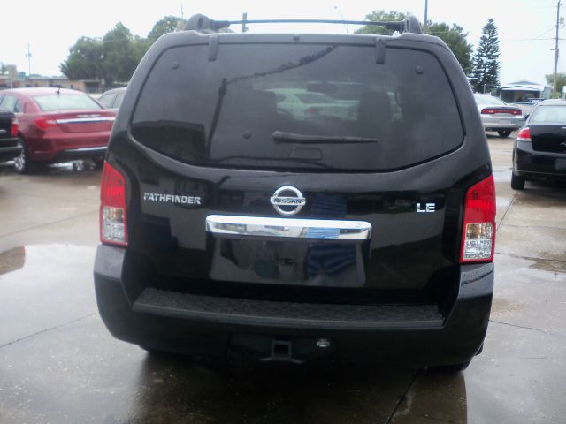 Nissan Pathfinder 2010 photo 3
