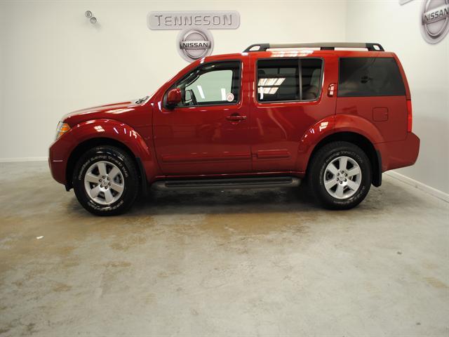 Nissan Pathfinder 2011 photo 4