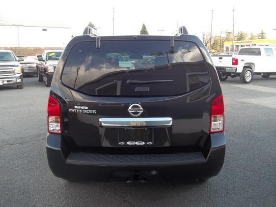 Nissan Pathfinder 2011 photo 15
