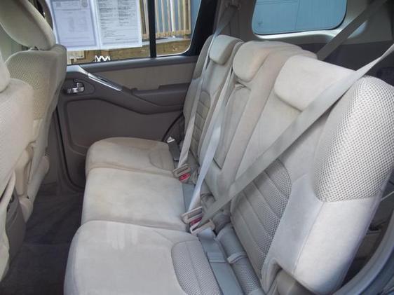 Nissan Pathfinder 2011 photo 22