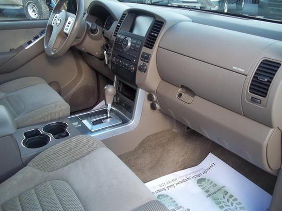 Nissan Pathfinder 2011 photo 24