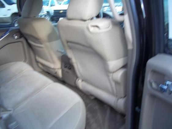 Nissan Pathfinder 2011 photo 9