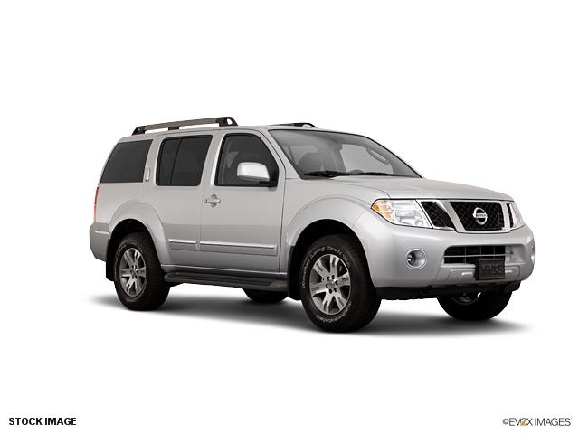 Nissan Pathfinder 2011 photo 2
