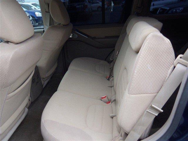 Nissan Pathfinder 2011 photo 11