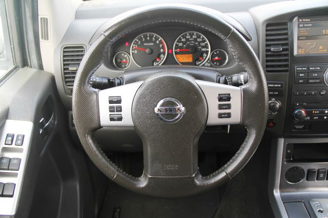 Nissan Pathfinder 2011 photo 5