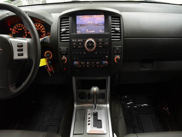 Nissan Pathfinder 2012 photo 10