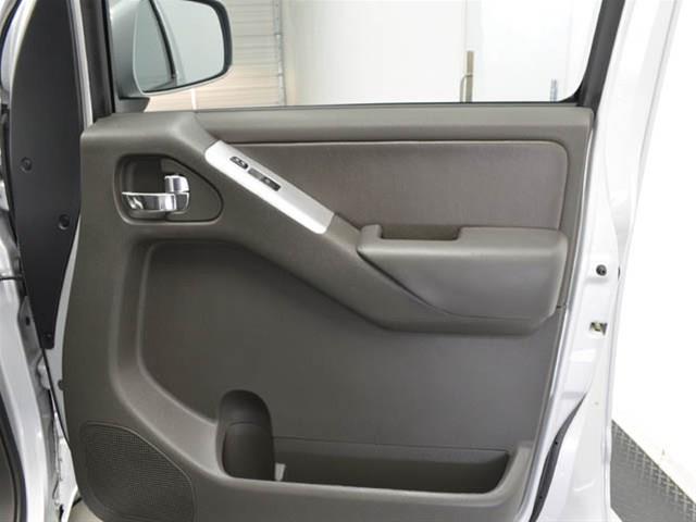 Nissan Pathfinder 2012 photo 11