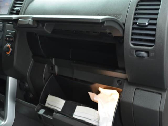 Nissan Pathfinder 2012 photo 13