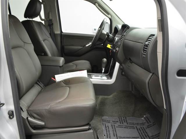 Nissan Pathfinder 2012 photo 28