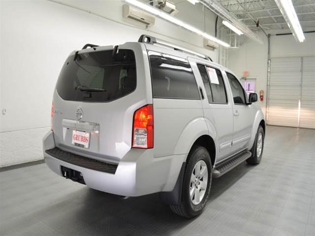Nissan Pathfinder 2012 photo 40