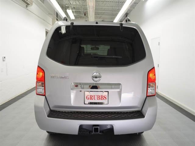 Nissan Pathfinder 2012 photo 43
