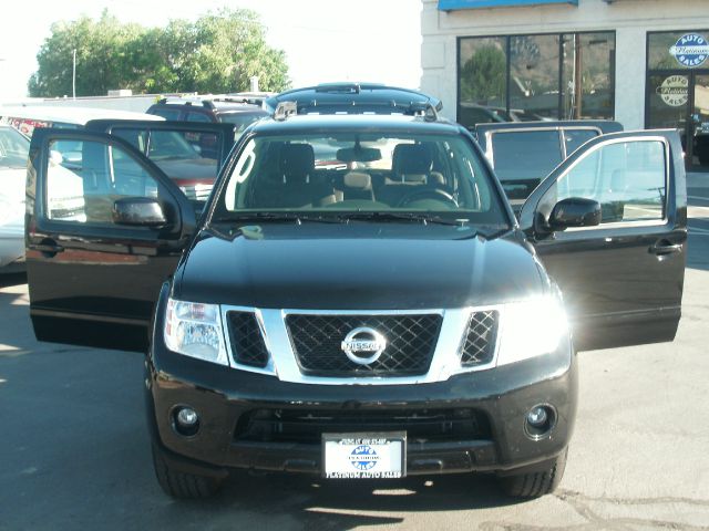 Nissan Pathfinder 2012 photo 1