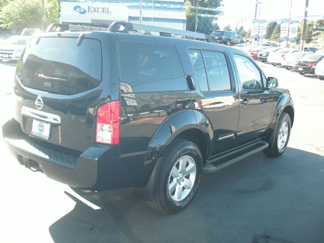 Nissan Pathfinder 2012 photo 2