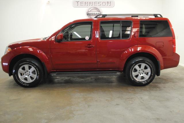 Nissan Pathfinder 2012 photo 2