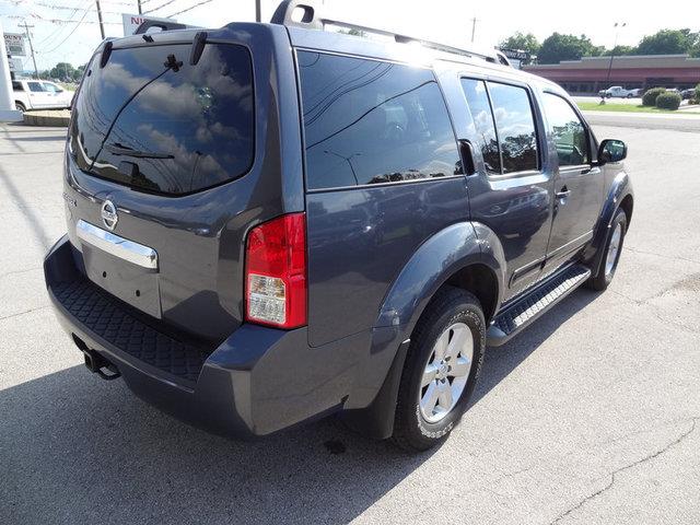 Nissan Pathfinder 2012 photo 2