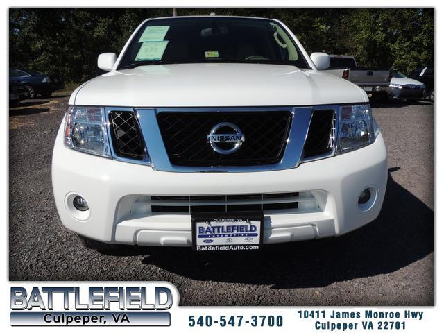 Nissan Pathfinder 2012 photo 1