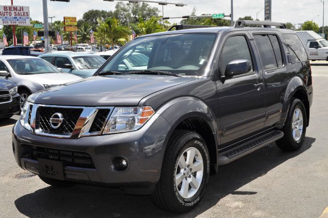 Nissan Pathfinder 2012 photo 1