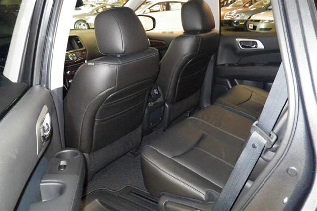 Nissan Pathfinder 2013 photo 17