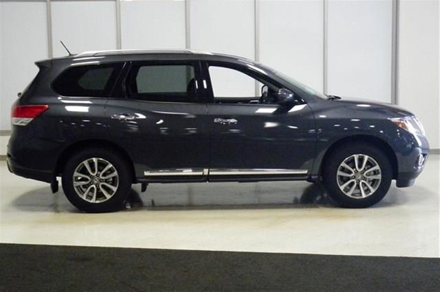 Nissan Pathfinder 2013 photo 19