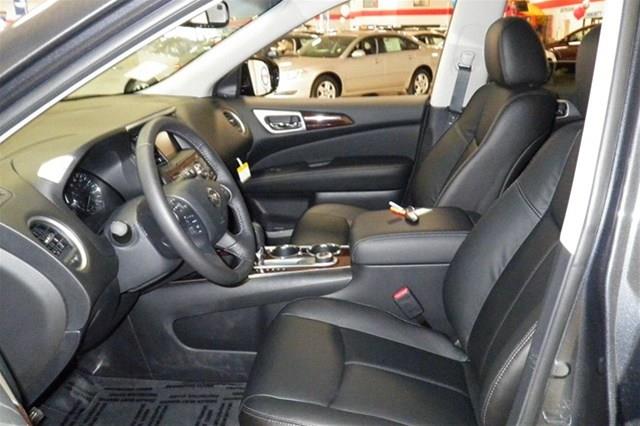 Nissan Pathfinder 2013 photo 23