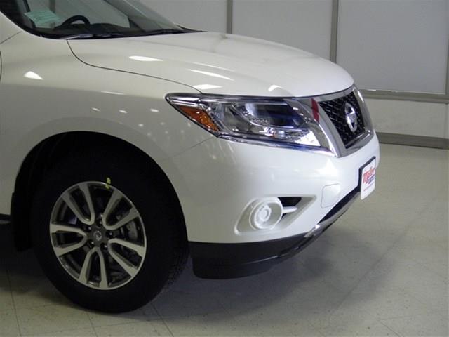 Nissan Pathfinder 2013 photo 13