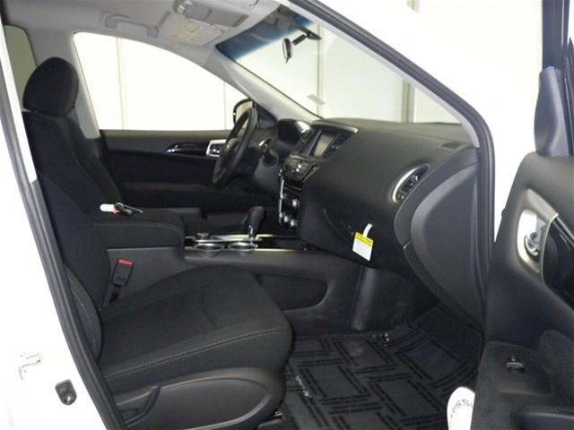 Nissan Pathfinder 2013 photo 17